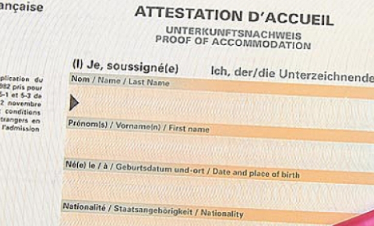 Résultat de recherche d'images pour "attestation d'accueil"
